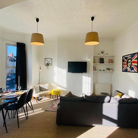 Unique Sea View Apartment Hastings Extérieur photo