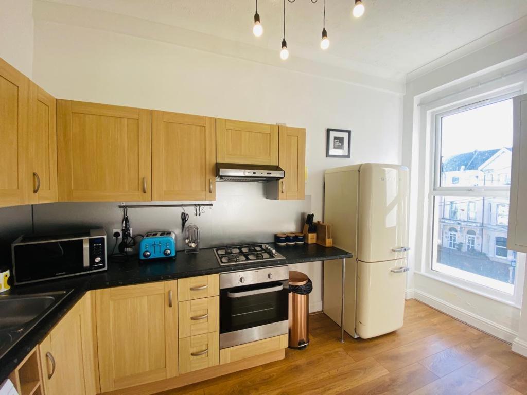 Unique Sea View Apartment Hastings Extérieur photo